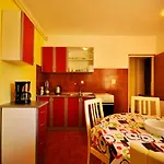 Paliska 3*